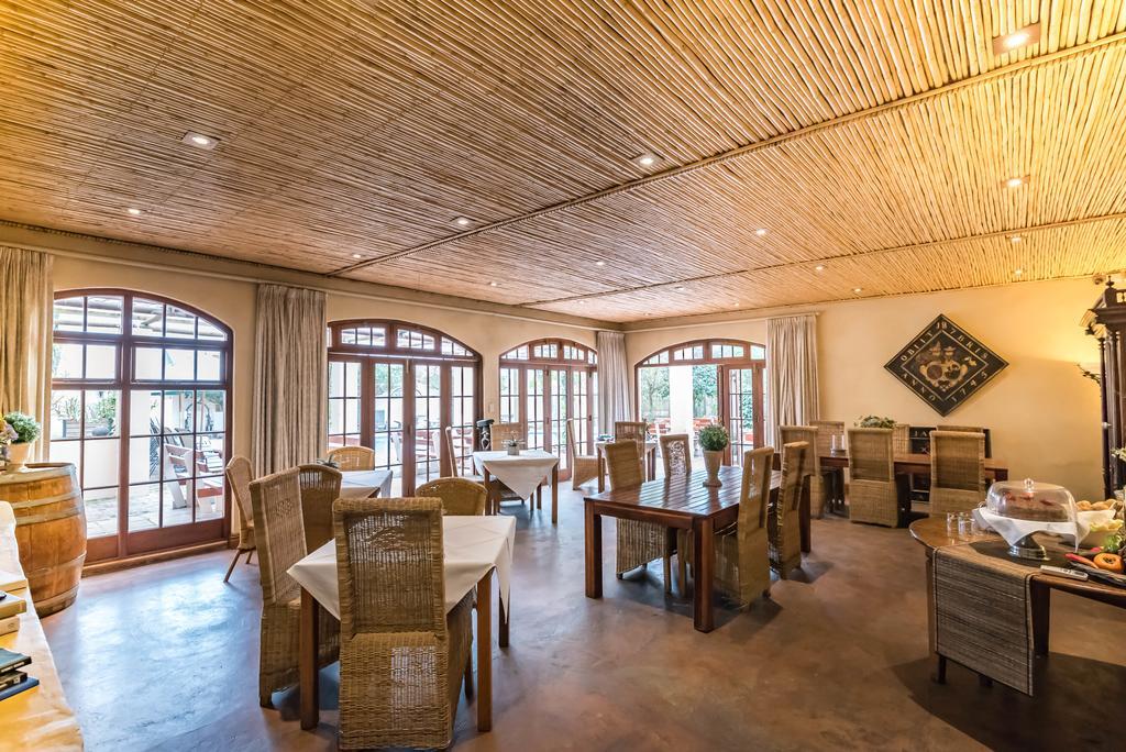 De Leeuwenhof Estate Hotel Парл Екстериор снимка