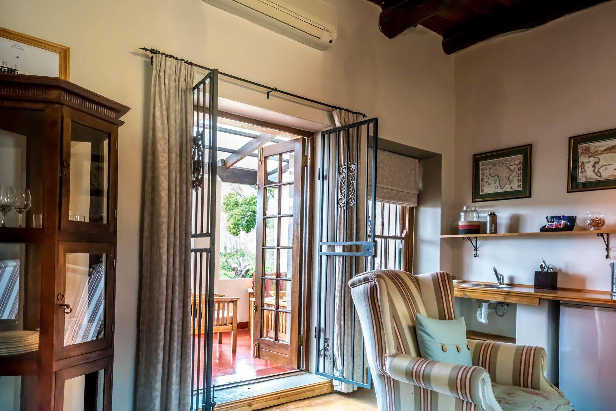 De Leeuwenhof Estate Hotel Парл Екстериор снимка